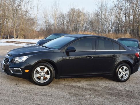 Used 2016 Chevrolet Cruze LT image 3