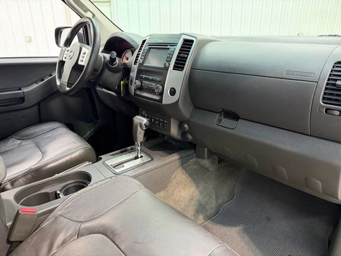 Used 2015 Nissan Xterra PRO-4X w/ Pro-4x Leather Package image 14