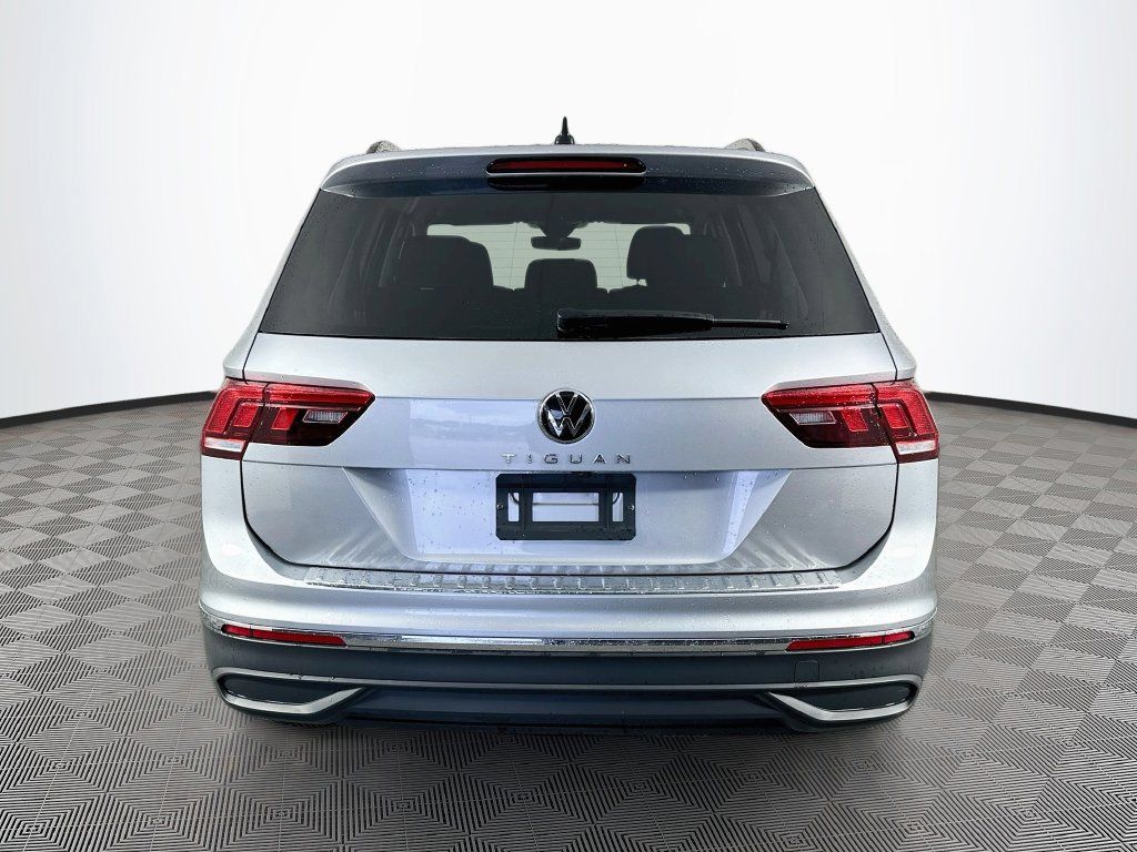 Used 2023 Volkswagen Tiguan S FWD image 8