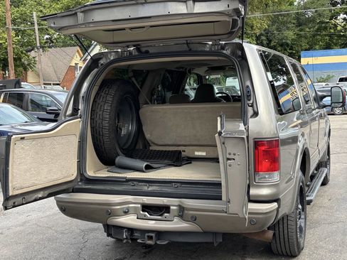 Used 2005 Ford Excursion Limited image 16