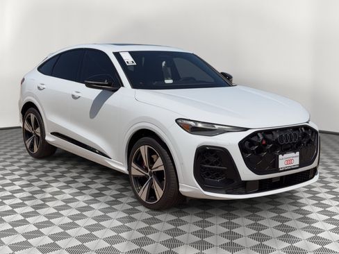 New 2026 Audi SQ5 Premium Plus AWD/4WD image 7