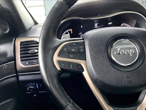 Used 2016 Jeep Grand Cherokee Overland AWD/4WD image 11
