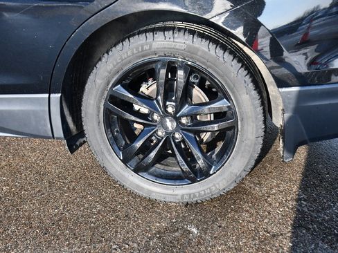 Used 2020 Chevrolet Equinox LT w/ Midnight Edition image 21