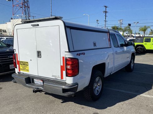 Used 2018 Chevrolet Silverado 1500 LT w/ Trailering Package image 8