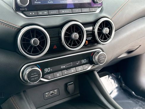 Used 2022 Nissan Sentra SR w/ Trunk Package image 10