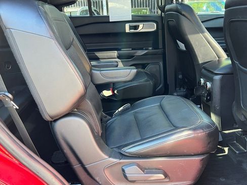 Certified 2020 Ford Explorer Limited image 12