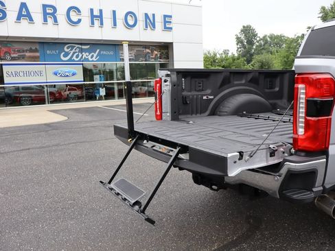Used 2024 Ford F350 Lariat w/ Lariat Ultimate Package AWD/4WD image 21