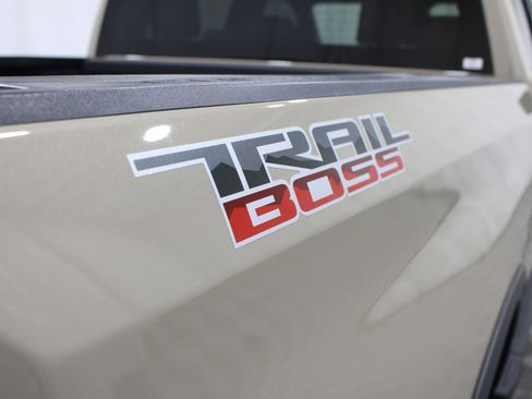 Used 2023 Chevrolet Silverado 1500 LT Trail Boss w/ Protection Package AWD/4WD image 28