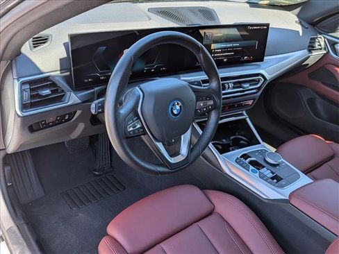 Used 2023 BMW i4 eDrive40 w/ Premium Package RWD image 10