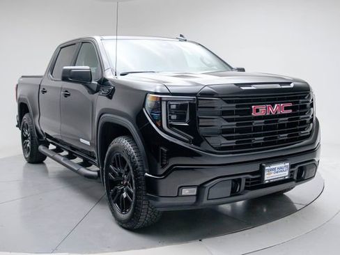 Used 2026 GMC Sierra 1500 Elevation w/ Elevation Select Package AWD/4WD image 9
