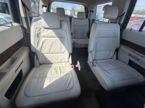 Used 2010 Ford Flex SEL FWD image 13