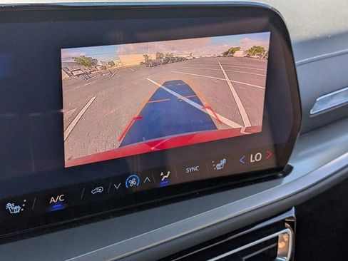 New 2026 Chevrolet Traverse LT FWD image 10
