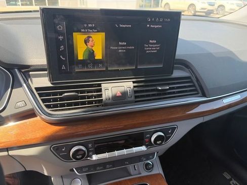 Used 2022 Audi Q5 2.0T Premium Plus AWD/4WD image 17