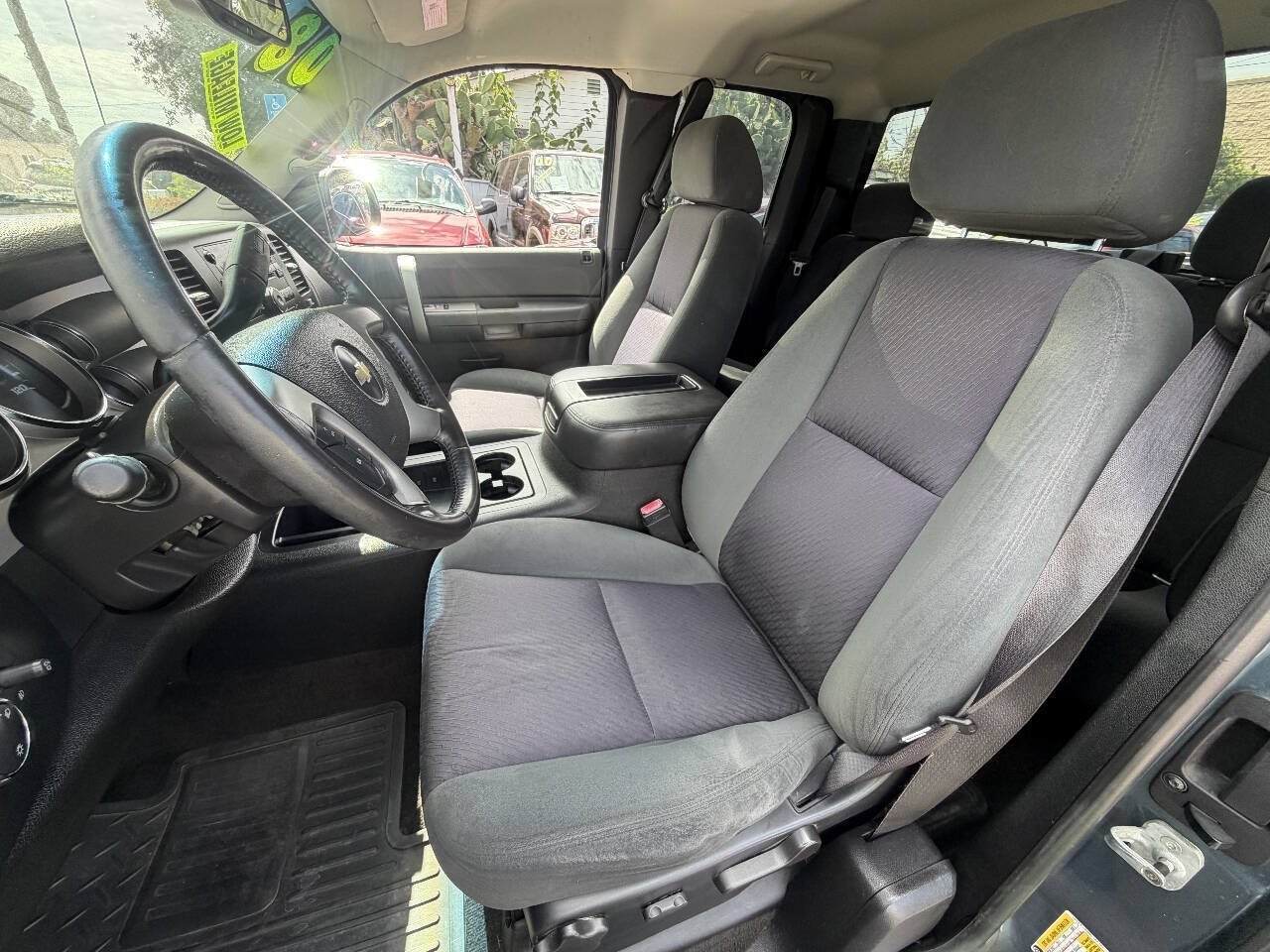 Used 2008 Chevrolet Silverado 1500 LT AWD/4WD image 9