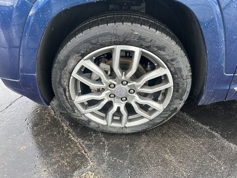 Used 2023 GMC Terrain Denali image 37