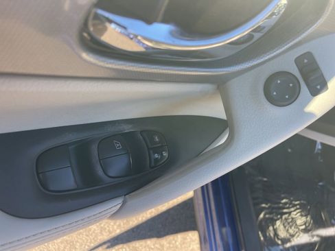 Used 2020 Nissan Rogue Sport SL w/ Premium Package image 30