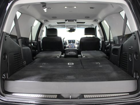 Used 2018 GMC Yukon Denali w/ Open Road Package AWD/4WD image 25