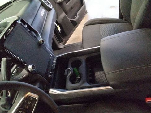 New 2026 RAM 2500 Big Horn AWD/4WD image 22
