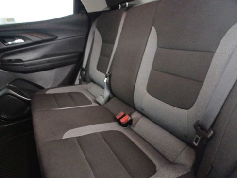 Used 2022 Chevrolet TrailBlazer LT w/ Convenience Package FWD image 11