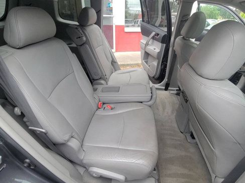 Used 2010 Toyota Highlander SE AWD/4WD image 12