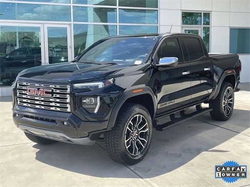 Used 2023 GMC Canyon Denali w/ Denali Black Edition image 2