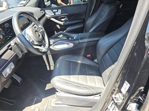 Used 2022 Mercedes-Benz GLS 450 4MATIC image 7