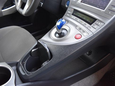 Used 2013 Toyota Prius Three image 26