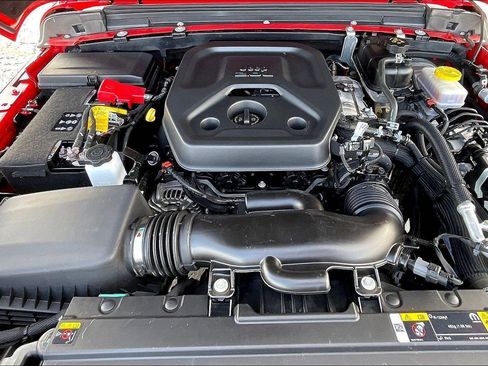 Used 2023 Jeep Wrangler Sport S image 10