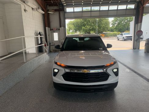 New 2026 Chevrolet TrailBlazer LS w/ LS Convenience Package FWD image 2