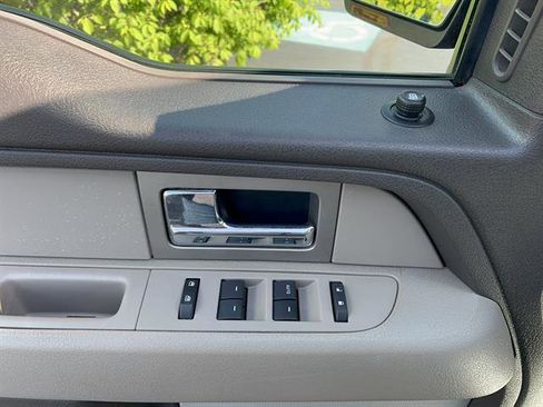 Used 2010 Ford F150 XLT image 13