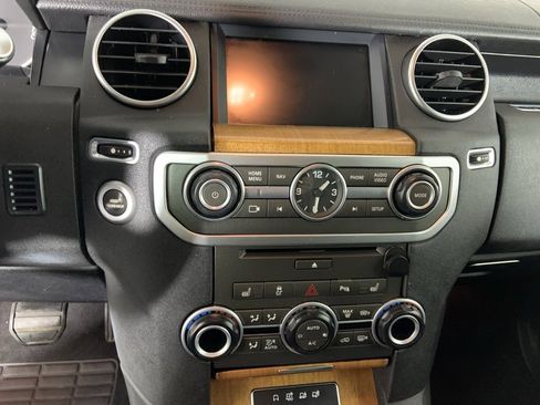 Used 2016 Land Rover LR4 HSE LUX image 32