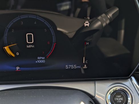 Used 2024 Chevrolet Trax LT w/ Driver Confidence Package image 11