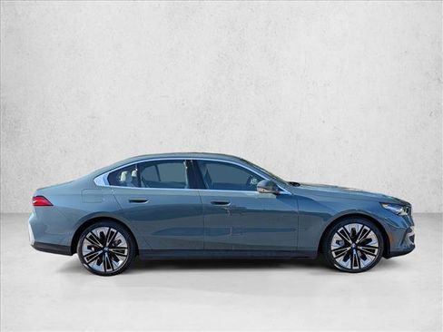 Used 2026 BMW 540i xDrive AWD/4WD image 4