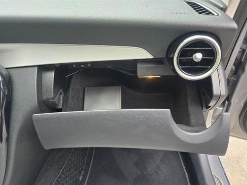 Used 2015 Mercedes-Benz C 300 Sedan image 21