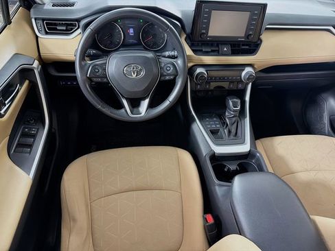 Used 2020 Toyota RAV4 XLE w/ Convenience Package AWD/4WD image 24