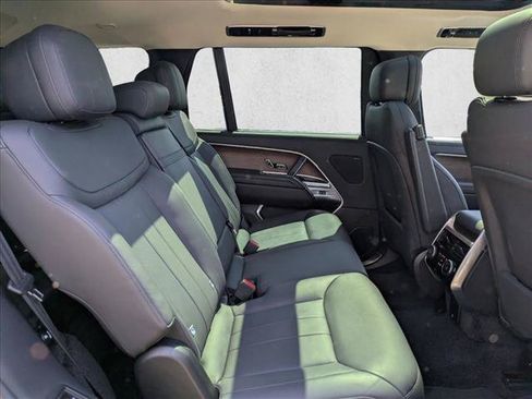 Used 2023 Land Rover Range Rover Long Wheelbase SE AWD/4WD image 22