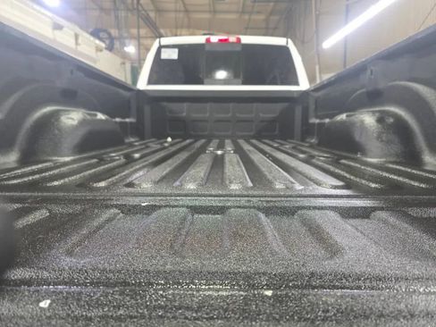Used 2020 RAM 2500 Big Horn w/ Level 2 Equipment Group AWD/4WD image 13