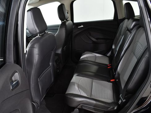 Used 2018 Ford Escape SE w/ SE Sport Appearance Package AWD/4WD image 16