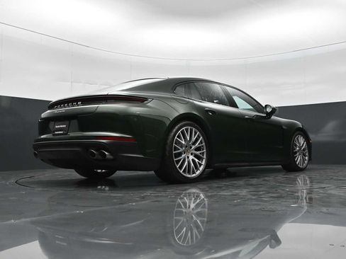 New 2026 Porsche Panamera RWD image 40