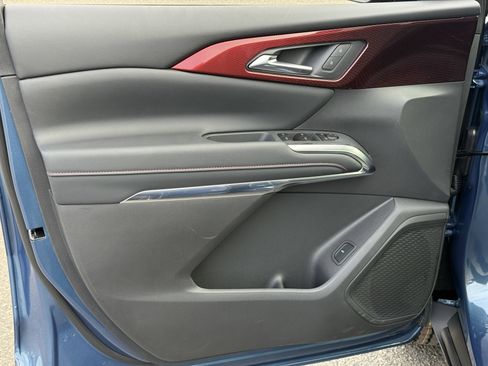 New 2026 Chevrolet Traverse Z71 w/ Driver Confidence Package image 9