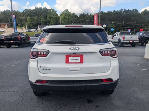 Used 2023 Jeep Compass Sport AWD/4WD image 6