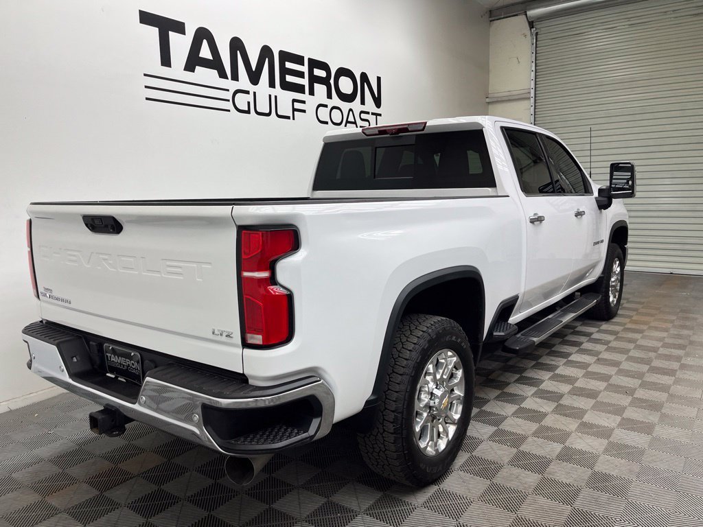 Used 2025 Chevrolet Silverado 2500 LTZ w/ LTZ Premium Package AWD/4WD image 7