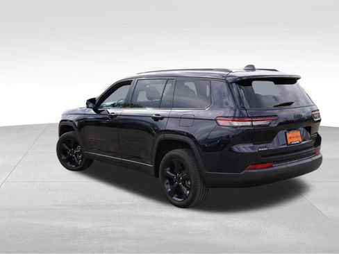 Certified 2024 Jeep Grand Cherokee L Limited w/ Black Appearance Package AWD/4WD image 7