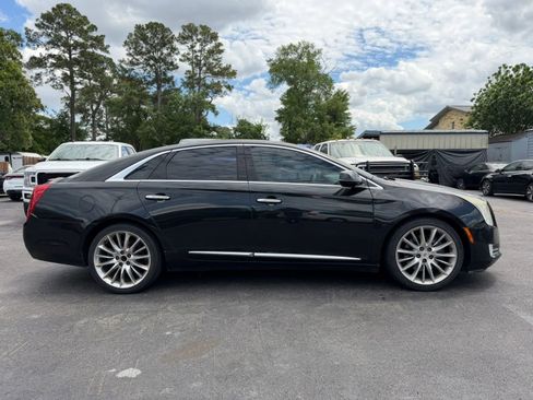 Used 2013 Cadillac XTS Platinum w/ Driver Assist Package image 4