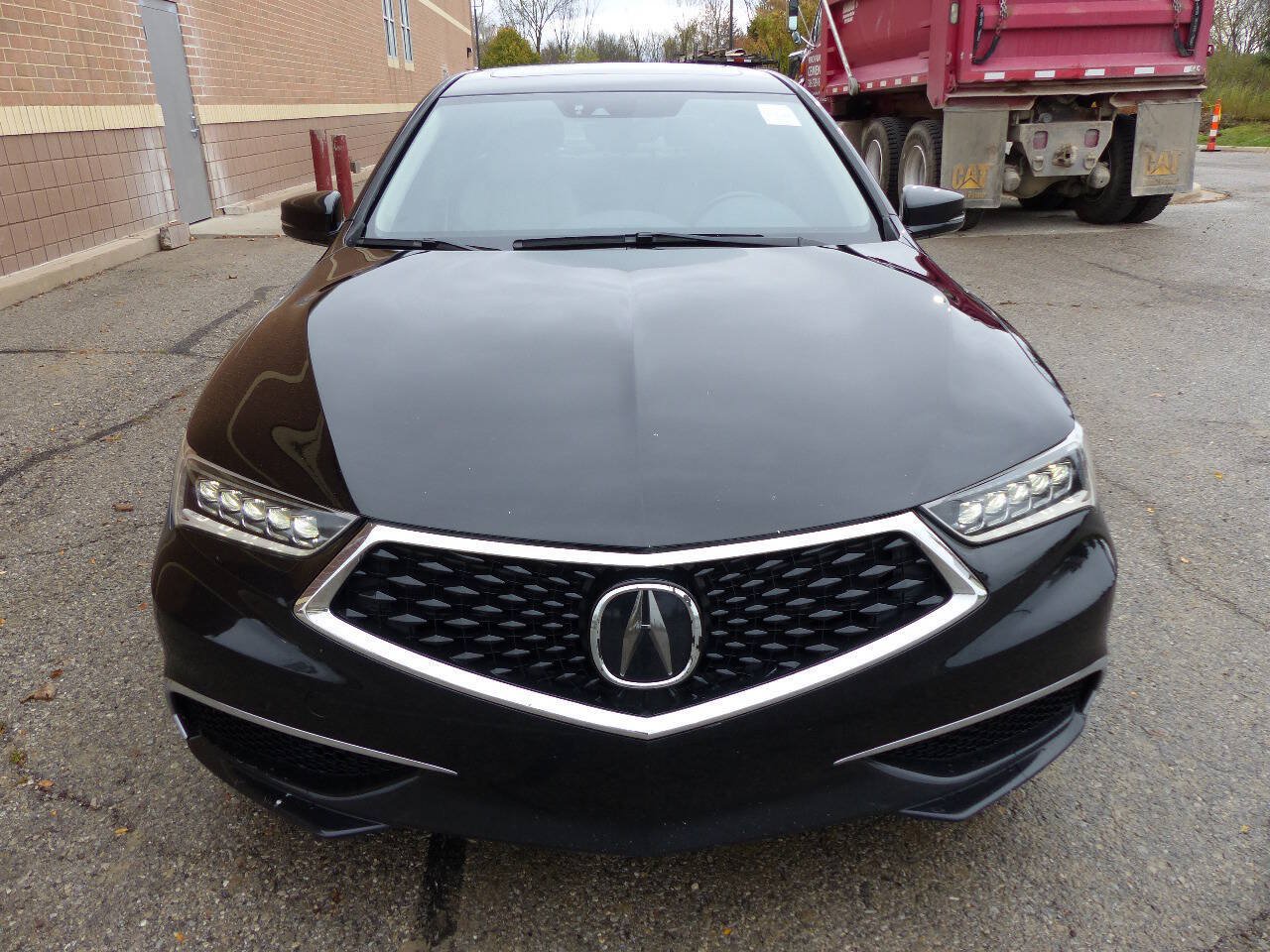 Used 2018 Acura TLX w/ Technology Package FWD image 13
