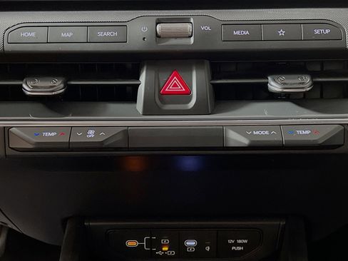 Used 2025 Kia K4 EX image 26