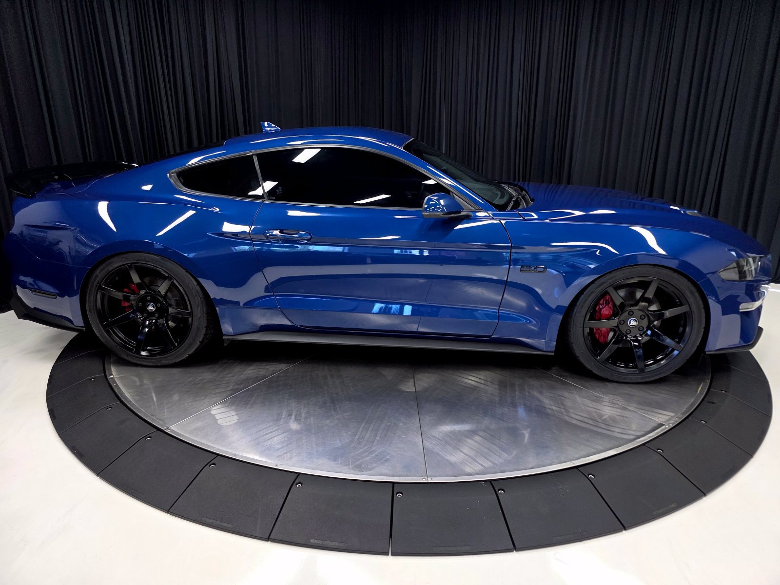 Used 2022 Ford Mustang GT Premium w/ Equipment Group 401A RWD image 15