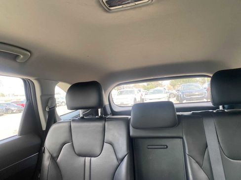 Certified 2024 Kia Sorento S image 14