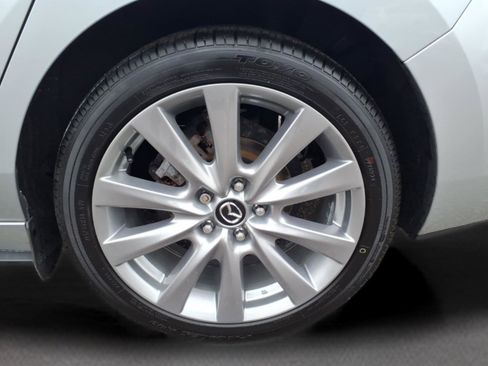 Used 2019 MAZDA MAZDA3 Sedan w/ Preferred Package image 18