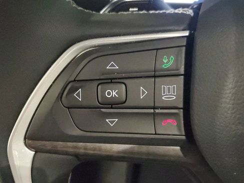 Used 2025 Jeep Grand Cherokee L Limited image 31